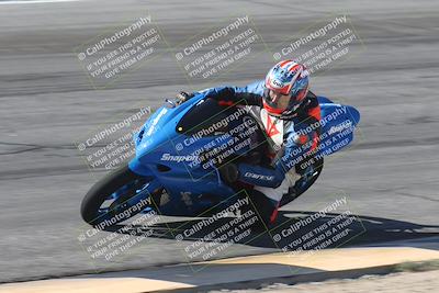 media/Oct-13-2025-Moto Forza (Mon) [[a66d839500]]/3-B Group/Session 2 (Bowl)/